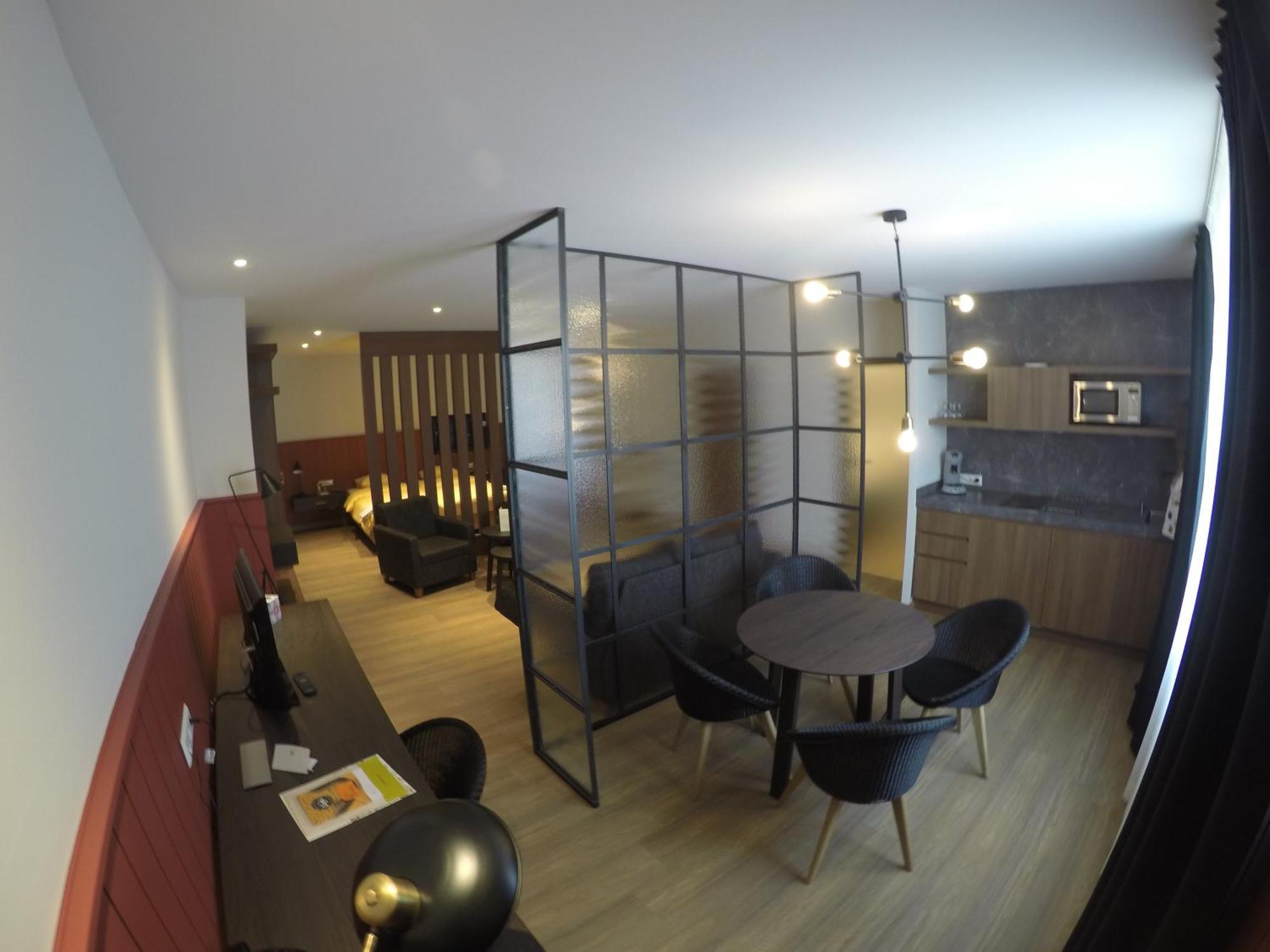 Logis Hotel Acacia Esch-sur-Alzette Exterior foto