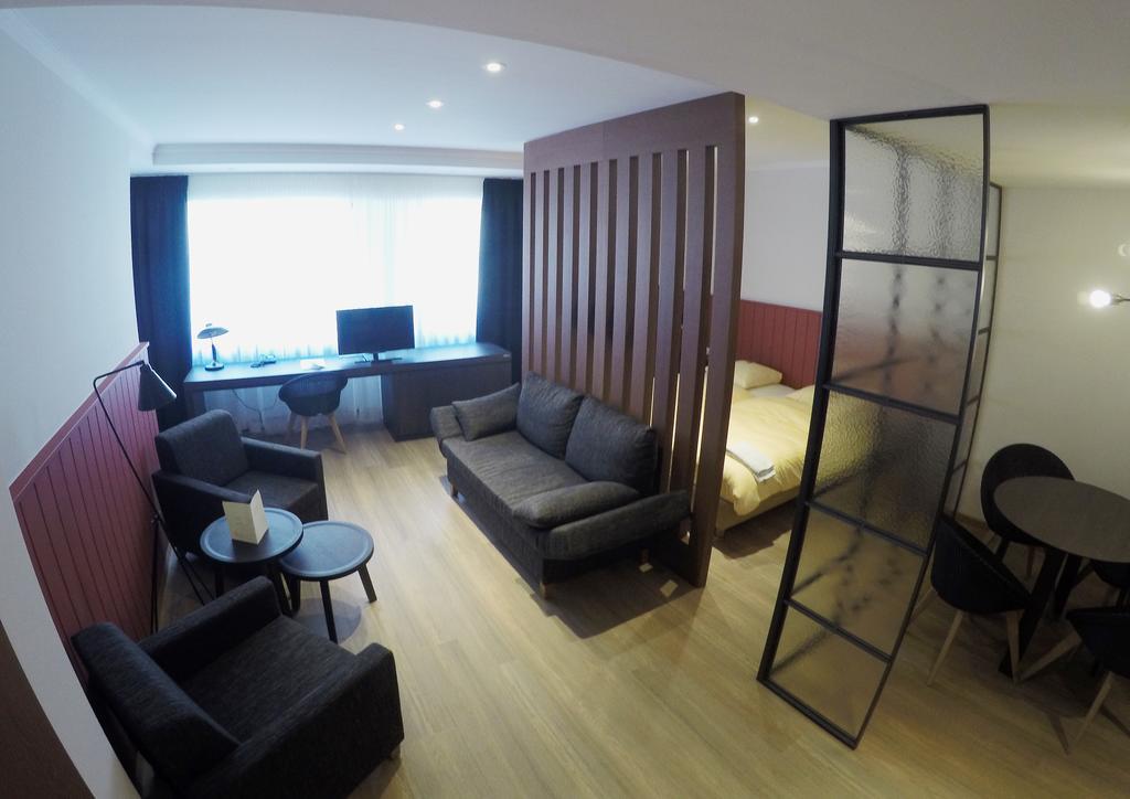 Logis Hotel Acacia Esch-sur-Alzette Exterior foto